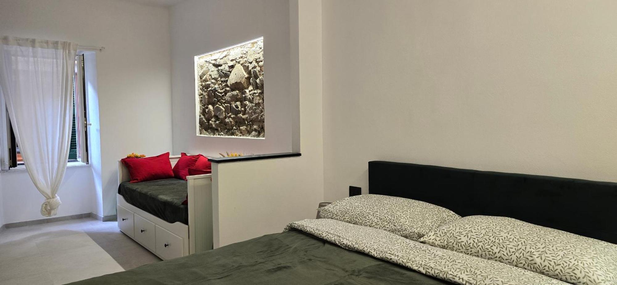 The White Cave- Bluchalet Riomaggiore Bagian luar foto