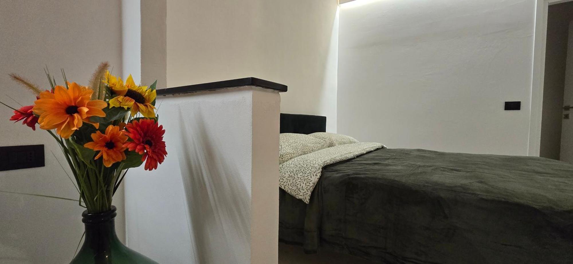 The White Cave- Bluchalet Riomaggiore Bagian luar foto