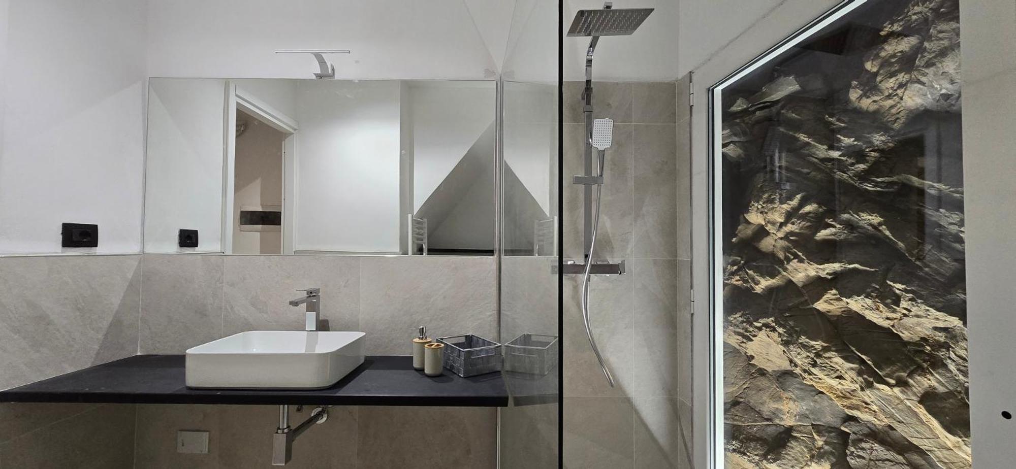 The White Cave- Bluchalet Riomaggiore Bagian luar foto
